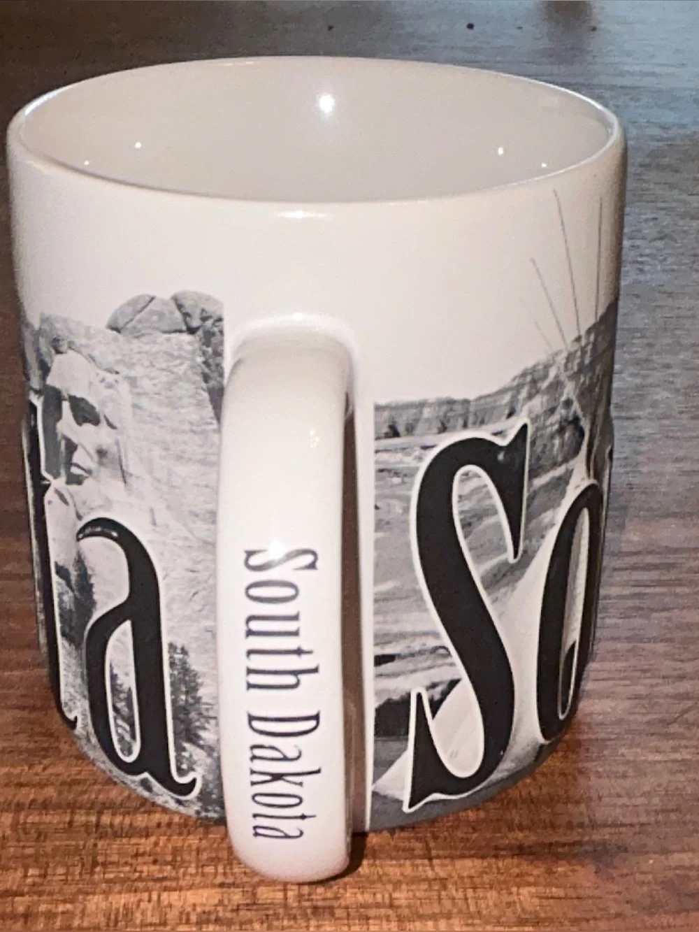 2007 Mount Rushmore South Dakota Souvenir Mug Coffee Cup Keepsake Americaware